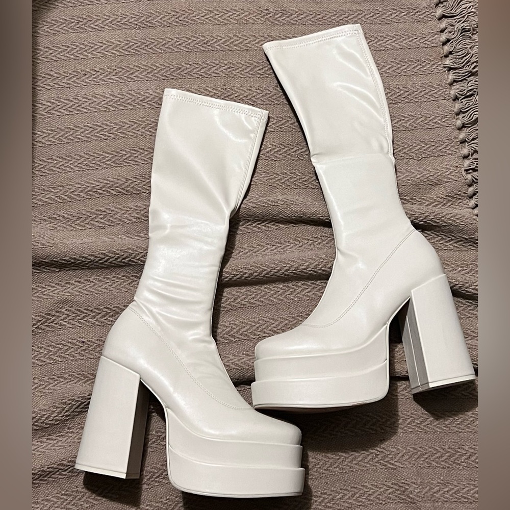 Steve Madden cypress boots